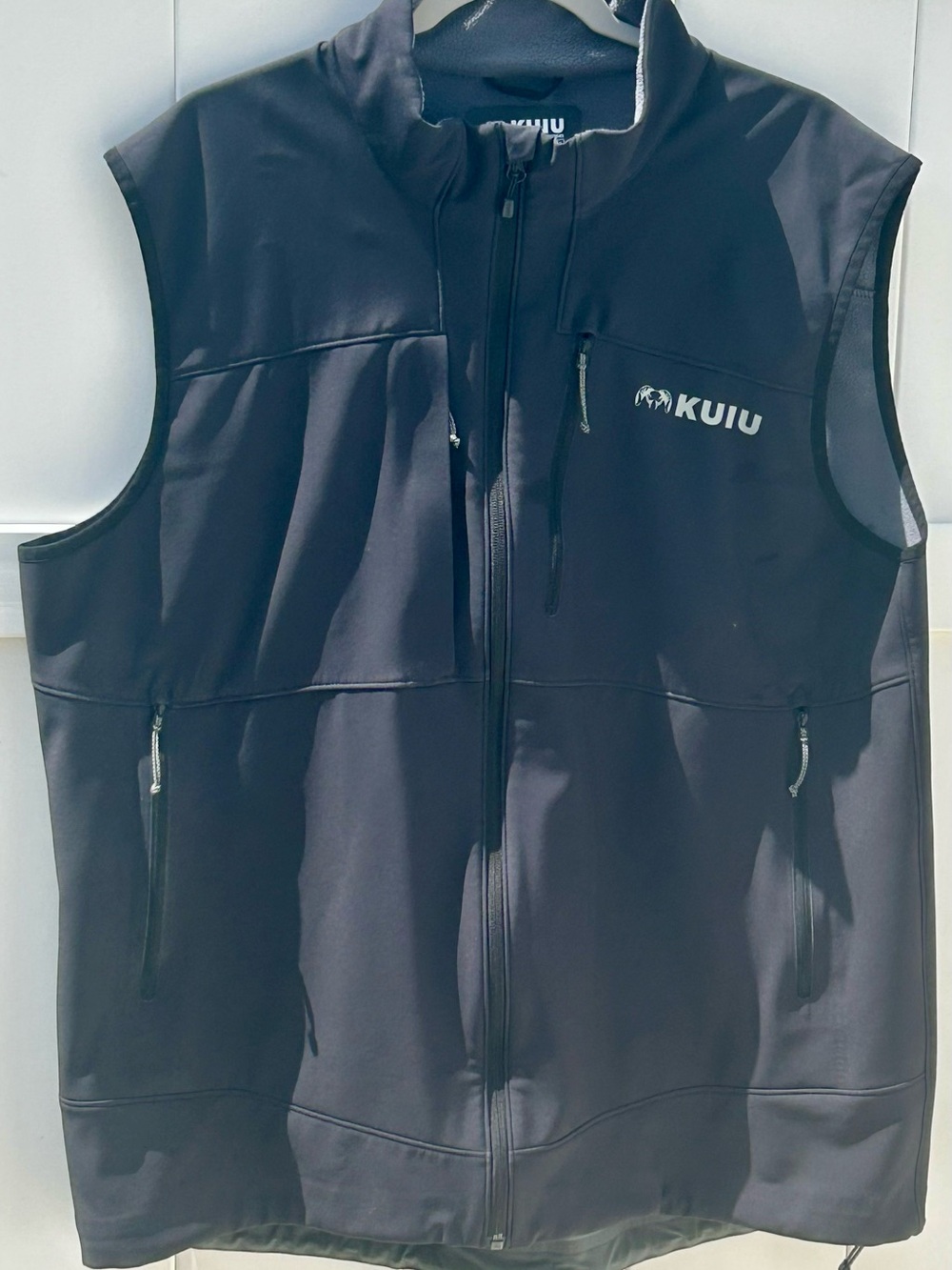 KUIU Guide Pro Black Softshell Vest - XXL very clean. No stains or signs of wear
